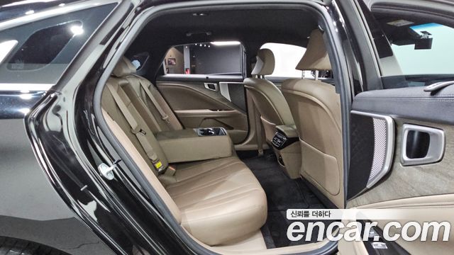 Kia K8 2.5 Gasoline 2WD Noblesse 2023 — фото 32