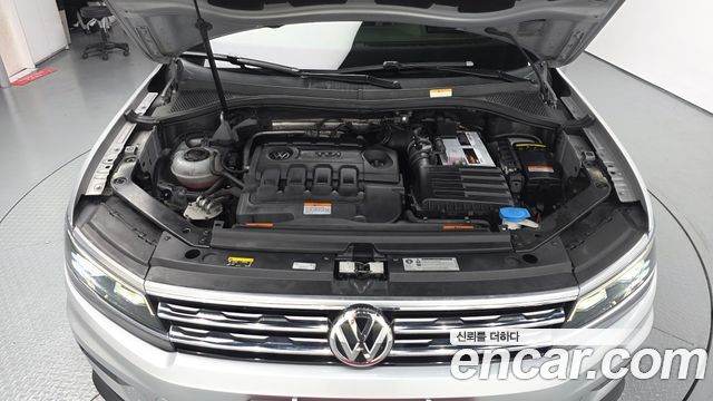 Volkswagen Tiguan (II) 2.0 TDI Prestige 2018 — фото 6