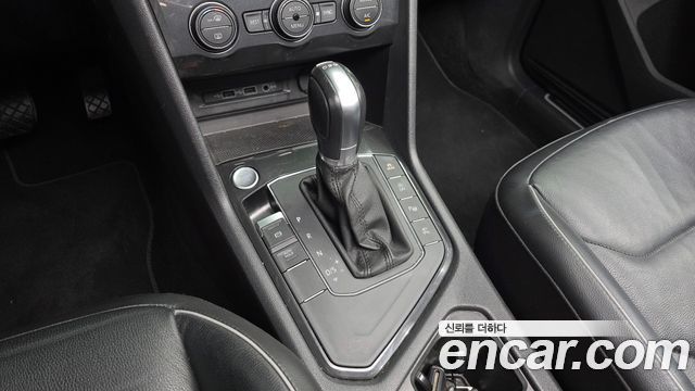 Volkswagen Tiguan (II) 2.0 TDI Prestige 2018 — фото 9