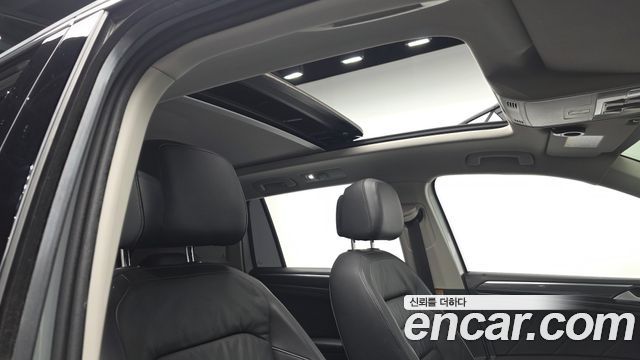 Volkswagen Tiguan (II) 2.0 TDI Prestige 2018 — фото 15