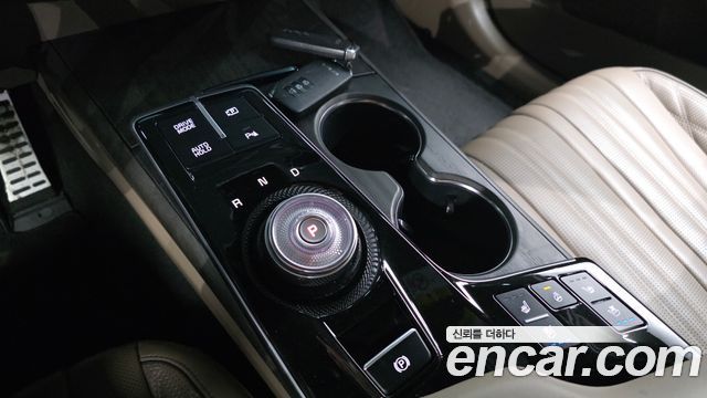 Kia K8 2.5 Gasoline 2WD Signature 2023 — фото 9