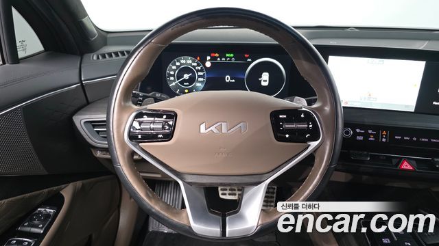Kia K8 2.5 Gasoline 2WD Signature 2023 — фото 13