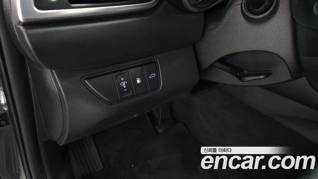 Genesis G70 Gasoline 2.0T 2WD 2021 — фото 28