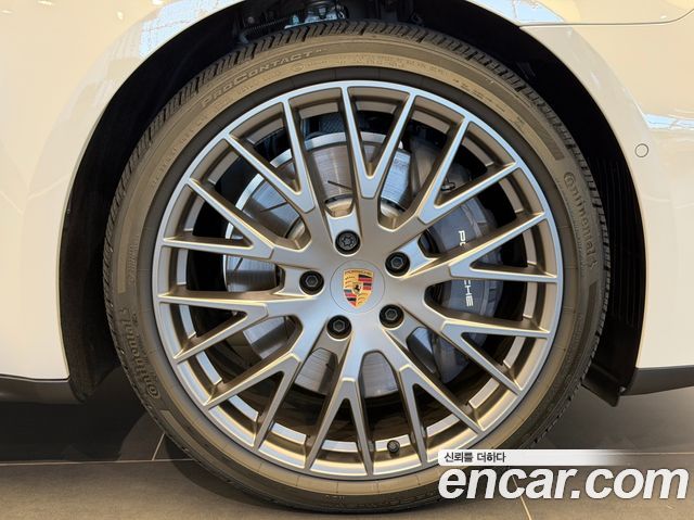 Porsche Panamera (976) 2.9 AWD E-Hybrid 2025 — фото 6