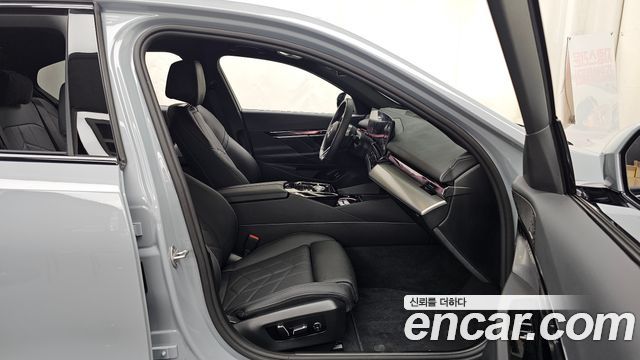 BMW 5 Series (G60) 520i M Sport 2026 — фото 15