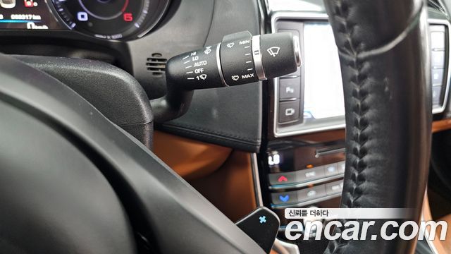 Jaguar XE 20d Portfolio 2016 — фото 14
