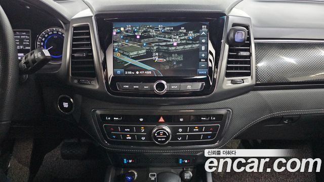 KG Mobility (SsangYong) Rexton Sports Khan Diesel 2.2 4WD Prestige 2021 — фото 12
