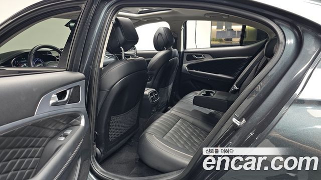 Genesis G70 2.0T Elite 2019 — фото 15