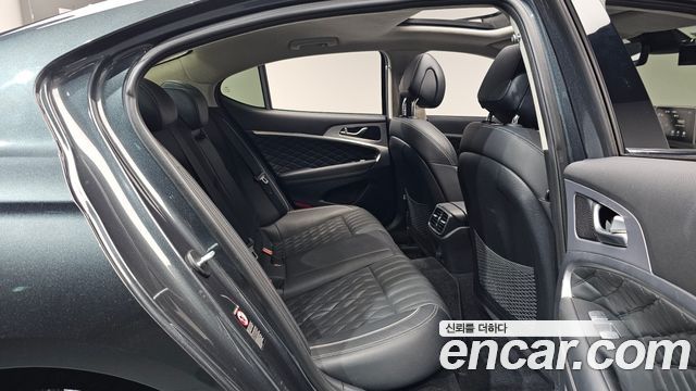 Genesis G70 2.0T Elite 2019 — фото 16