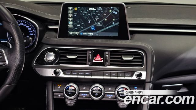 Genesis G70 2.0T Elite 2019 — фото 21