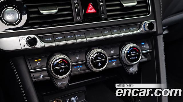 Genesis G70 2.0T Elite 2019 — фото 23