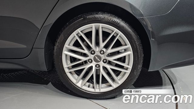 Genesis G70 2.0T Elite 2019 — фото 27