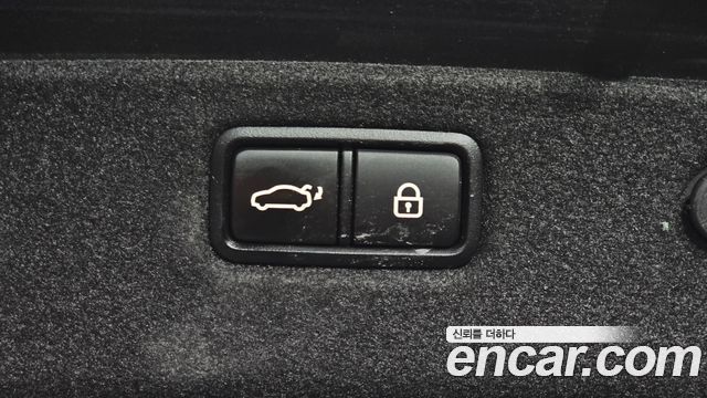 Genesis G70 2.0T Elite 2019 — фото 37