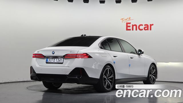 BMW 5 Series (G60) 530i xDrive M Sport 2026 — фото 2