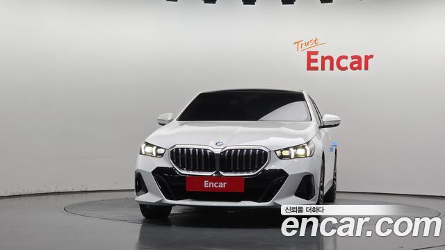 BMW 5 Series (G60) 530i xDrive M Sport 2026 — фото 3