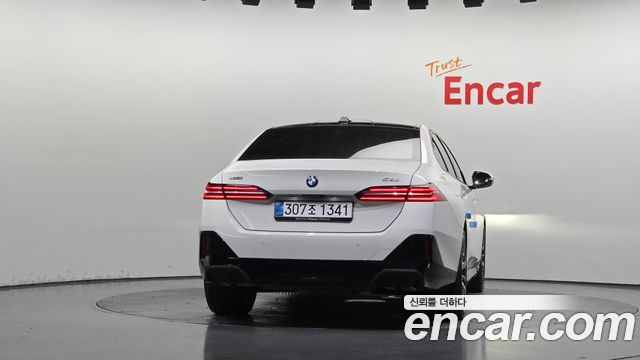 BMW 5 Series (G60) 530i xDrive M Sport 2026 — фото 4