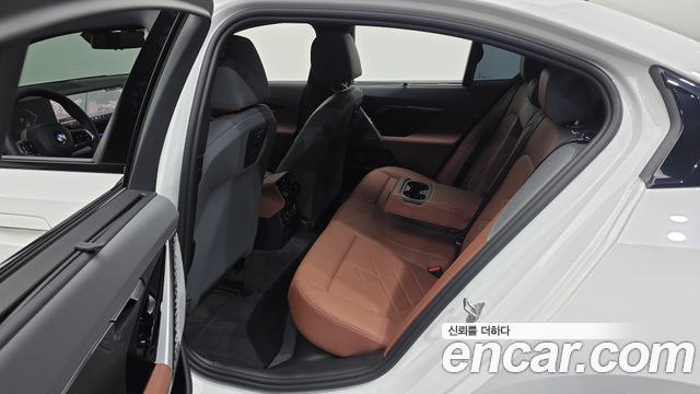 BMW 5 Series (G60) 530i xDrive M Sport 2026 — фото 26