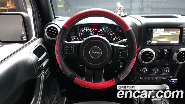 Jeep Wrangler (JK) 3.6 Sahara 4Door 2017 — фото 13