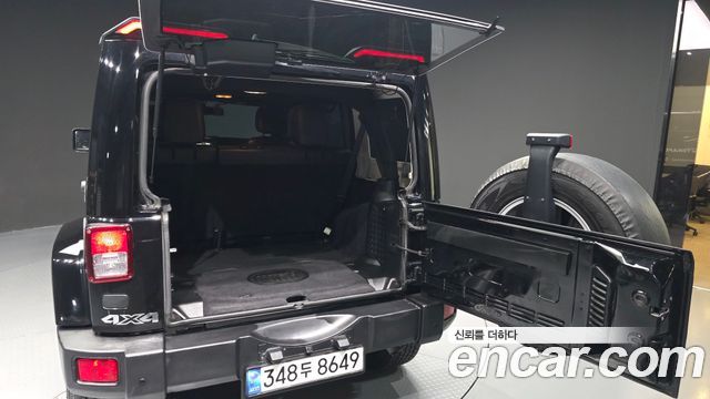 Jeep Wrangler (JK) 3.6 Sahara 4Door 2017 — фото 20