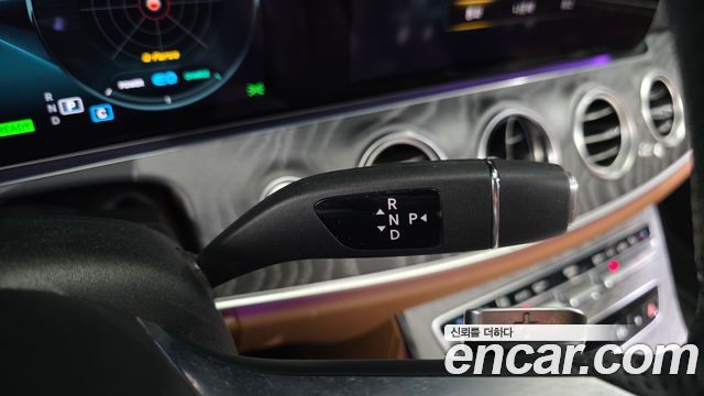 Mercedes-Benz E-Class (W213) E350 4MATIC AMG Line 2021 — фото 9