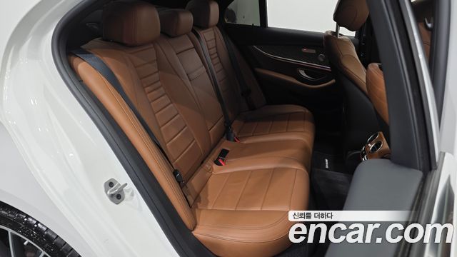 Mercedes-Benz E-Class (W213) E350 4MATIC AMG Line 2021 — фото 12