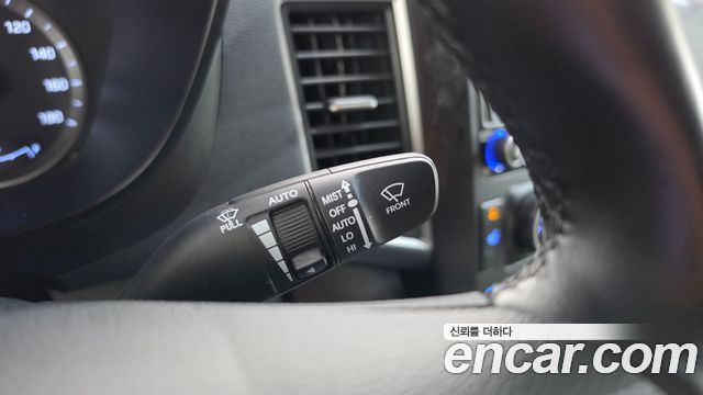 Hyundai Solati 15-seater Luxury 2023 — фото 29