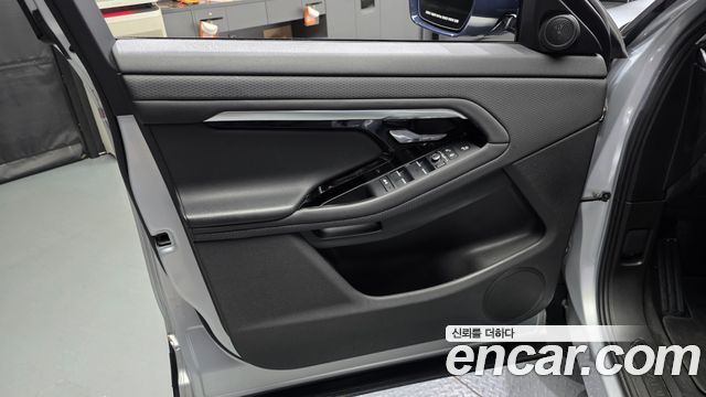 Land Rover Range Rover Evoque (II) D150 S 2020 — фото 24