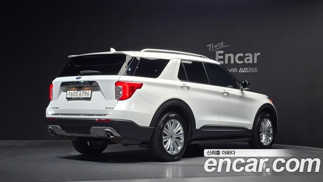 Ford Explorer (VI) 2.3 LimIted 4WD 2021 — фото 2