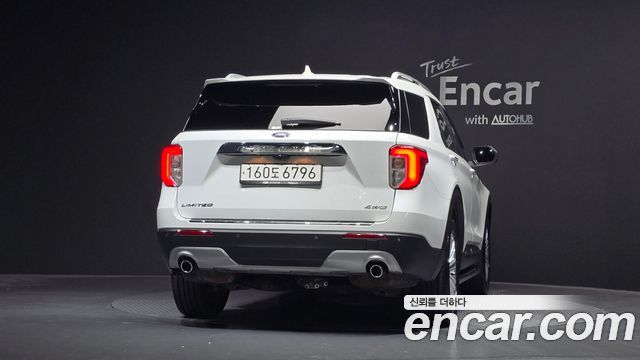 Ford Explorer (VI) 2.3 LimIted 4WD 2021 — фото 4