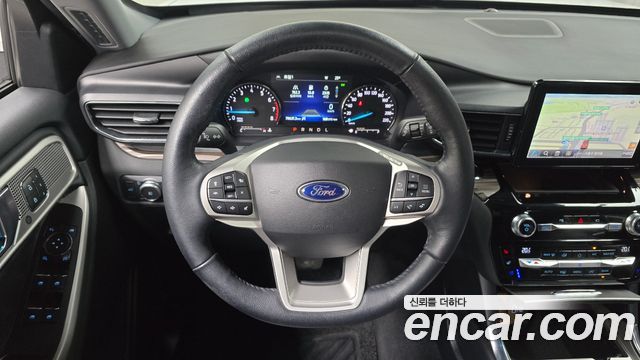 Ford Explorer (VI) 2.3 LimIted 4WD 2021 — фото 13