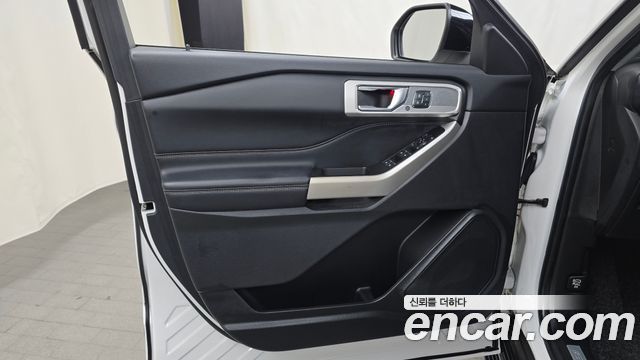 Ford Explorer (VI) 2.3 LimIted 4WD 2021 — фото 24