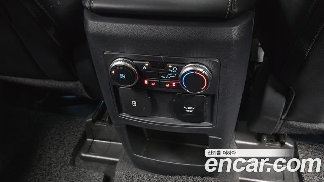 Ford Explorer (VI) 2.3 LimIted 4WD 2021 — фото 29