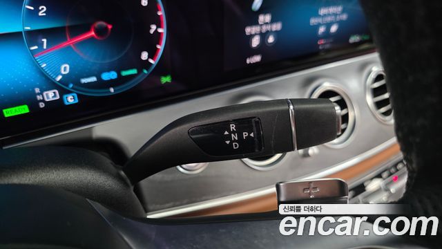 Mercedes-Benz E-Class (W213) E350 4MATIC AMG Line 2021 — фото 9