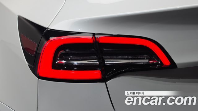Tesla Model 3 Long Range AWD 2021 — фото 23