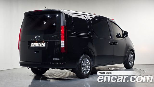 Hyundai Staria L3.5 Cargo 3-Seater Modern 2022 — фото 2