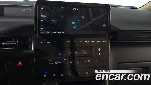 Hyundai Staria L3.5 Cargo 3-Seater Modern 2022 — фото 13