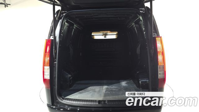 Hyundai Staria L3.5 Cargo 3-Seater Modern 2022 — фото 18