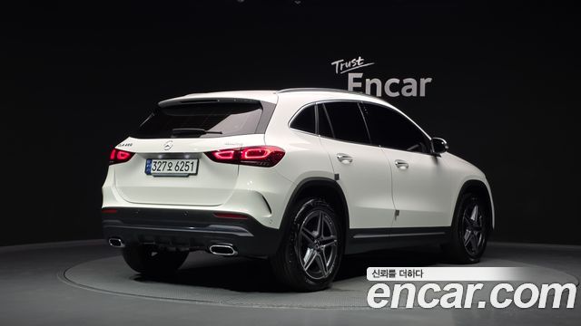 Mercedes-Benz GLA-Class (H247) GLA250 4MATIC 2023 — фото 2