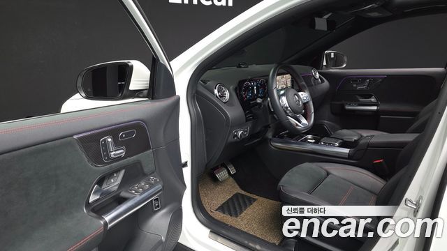Mercedes-Benz GLA-Class (H247) GLA250 4MATIC 2023 — фото 10