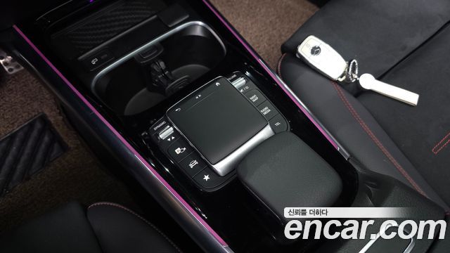 Mercedes-Benz GLA-Class (H247) GLA250 4MATIC 2023 — фото 23