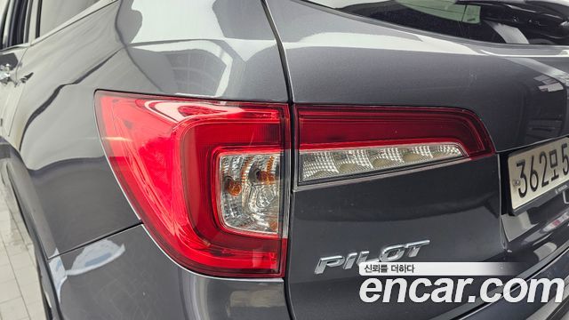 Honda Pilot (III) 3.5 Elite 2019 — фото 29