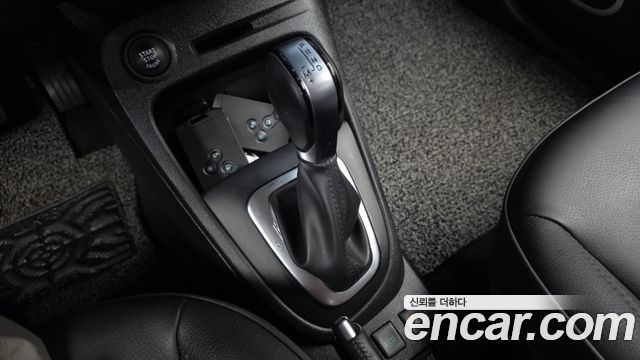 Renault Korea QM3 RE 2018 — фото 9