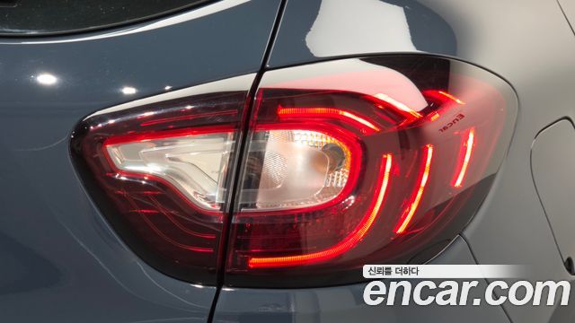 Renault Korea QM3 RE 2018 — фото 23