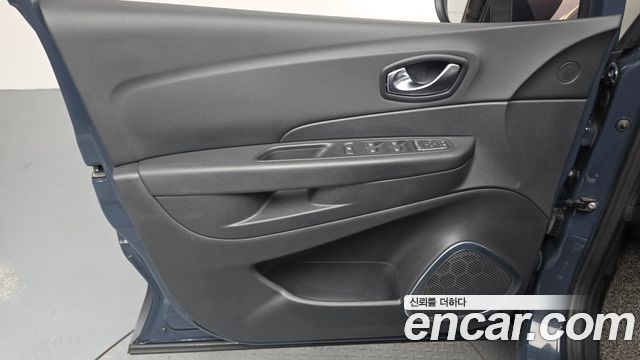 Renault Korea QM3 RE 2018 — фото 24