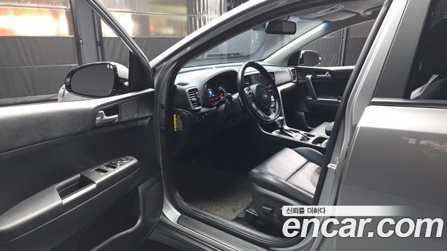 Kia Sportage The Bold Diesel 2.0 2WD Prestige 2019 — фото 10