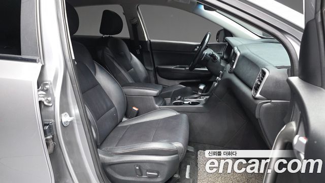 Kia Sportage The Bold Diesel 2.0 2WD Prestige 2019 — фото 11