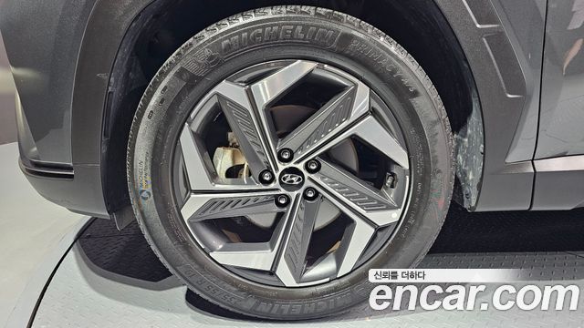 Hyundai Tucson (NX4) Gasoline 1.6 Turbo 2WD Inspiration 2022 — фото 5