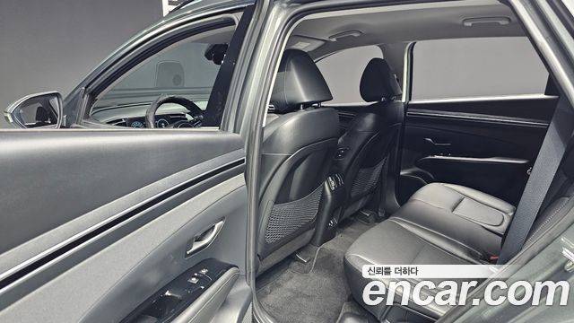 Hyundai Tucson (NX4) Gasoline 1.6 Turbo 2WD Inspiration 2022 — фото 17