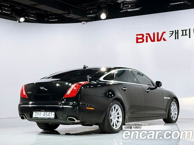 Jaguar XJ 2.0 Luxury LWB X351 2013 — фото 2