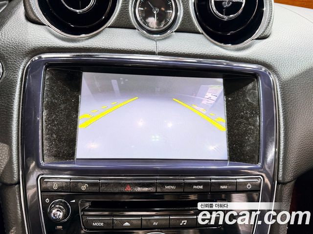 Jaguar XJ 2.0 Luxury LWB X351 2013 — фото 10